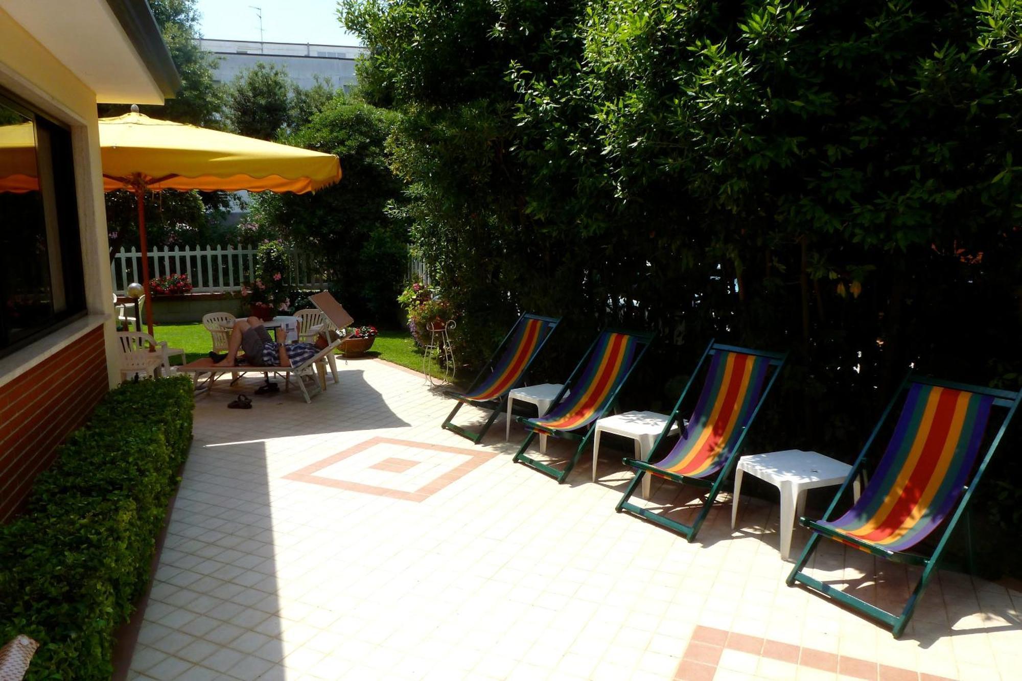 Hotel Versilia Lido di Camaiore Esterno foto