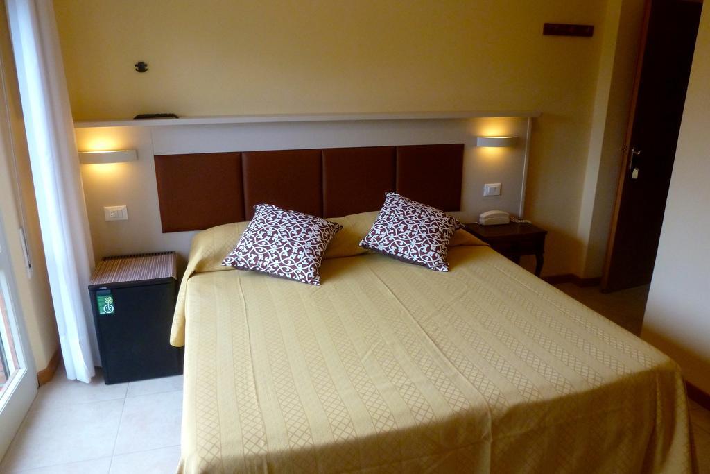 Hotel Versilia Lido di Camaiore Esterno foto