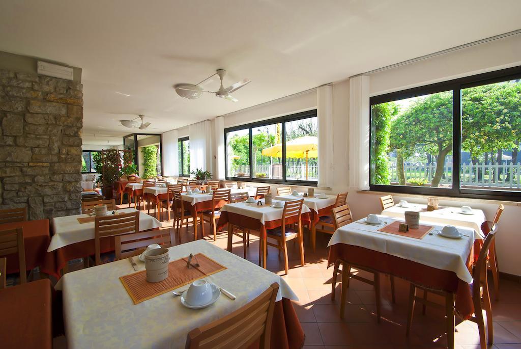 Hotel Versilia Lido di Camaiore Esterno foto