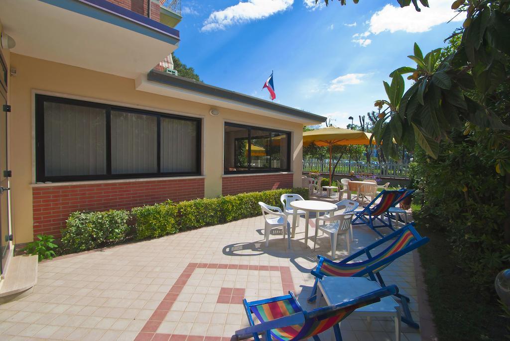 Hotel Versilia Lido di Camaiore Esterno foto